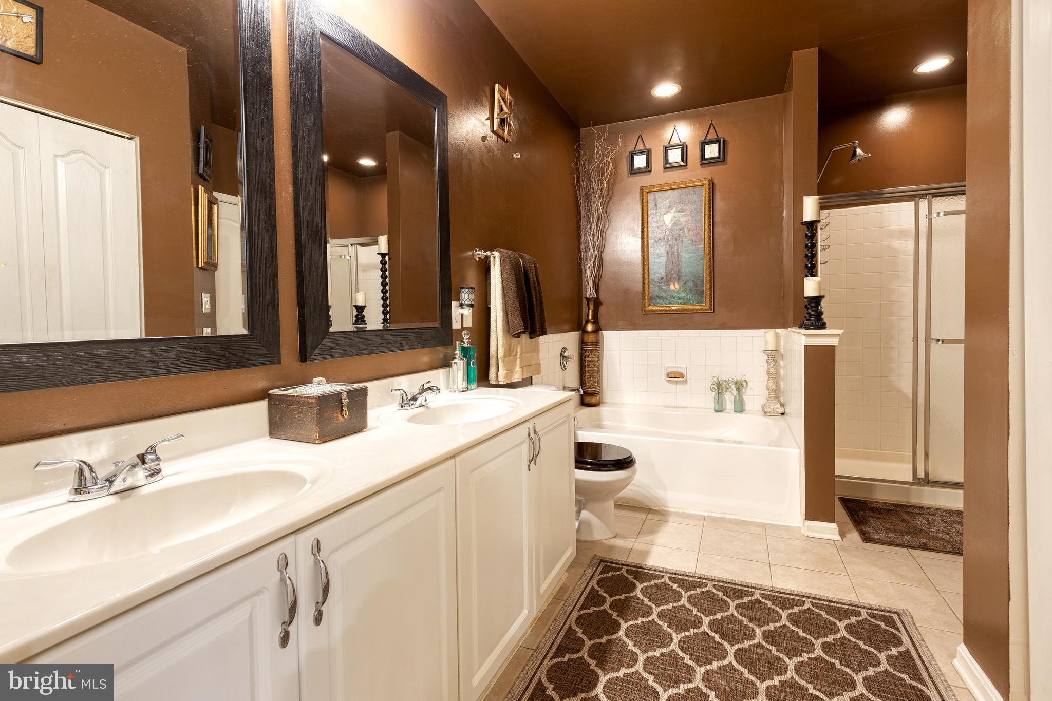 HIGH VIEW AT HUNT VALLEY - Residential