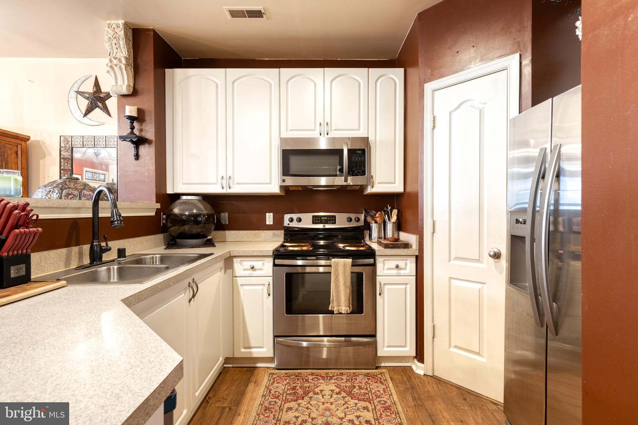 HIGH VIEW AT HUNT VALLEY - Residential