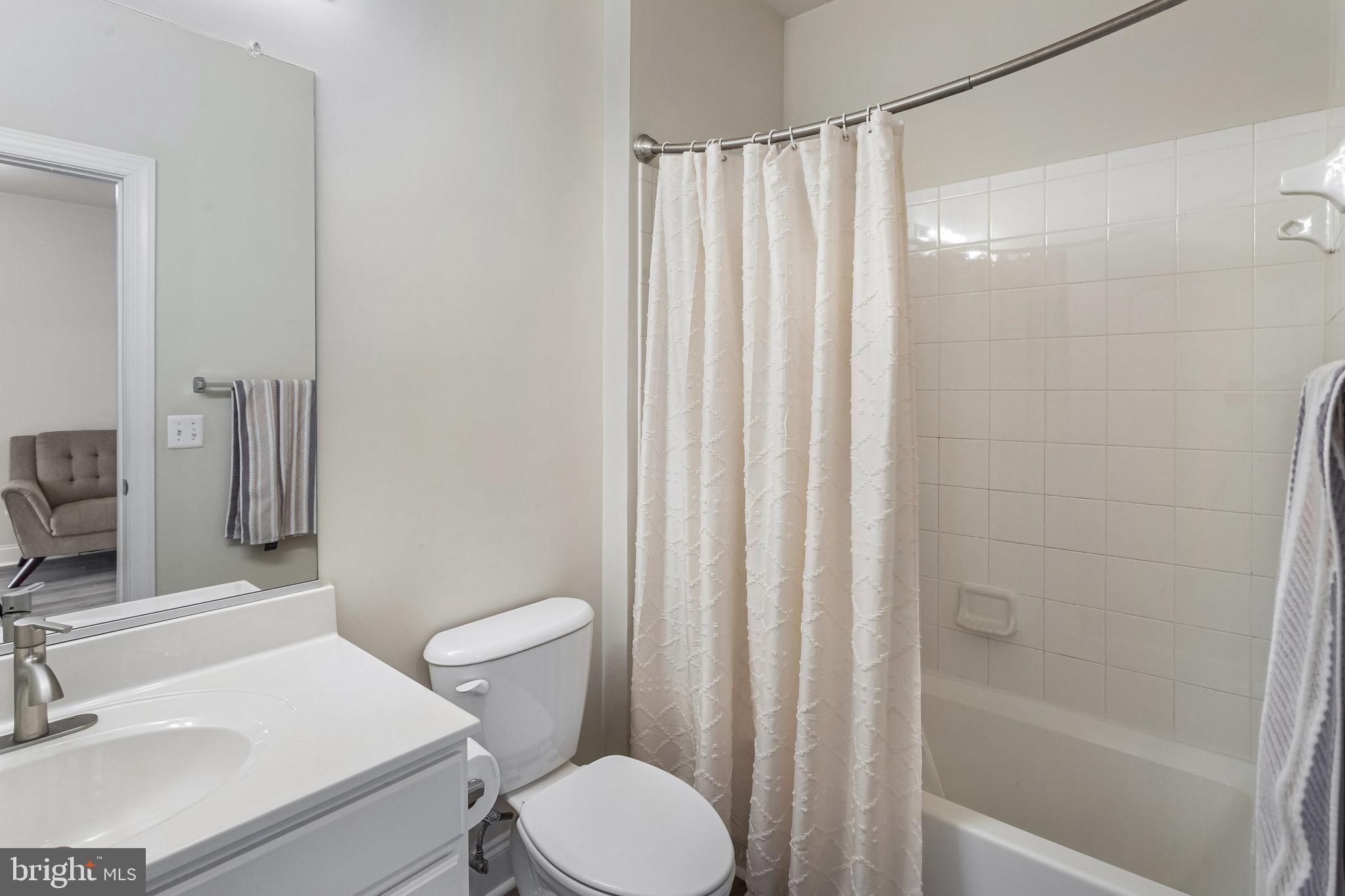 POTOMAC CLUB - Residential