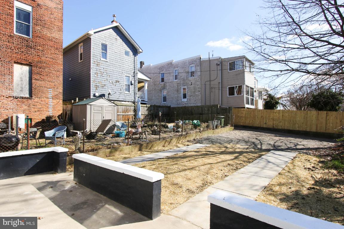 HAMPDEN HISTORIC DISTRICT - Residential