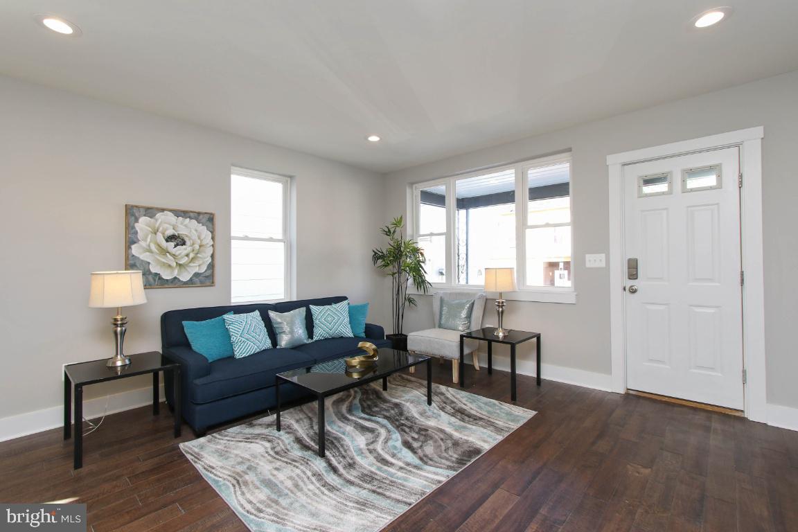 HAMPDEN HISTORIC DISTRICT - Residential