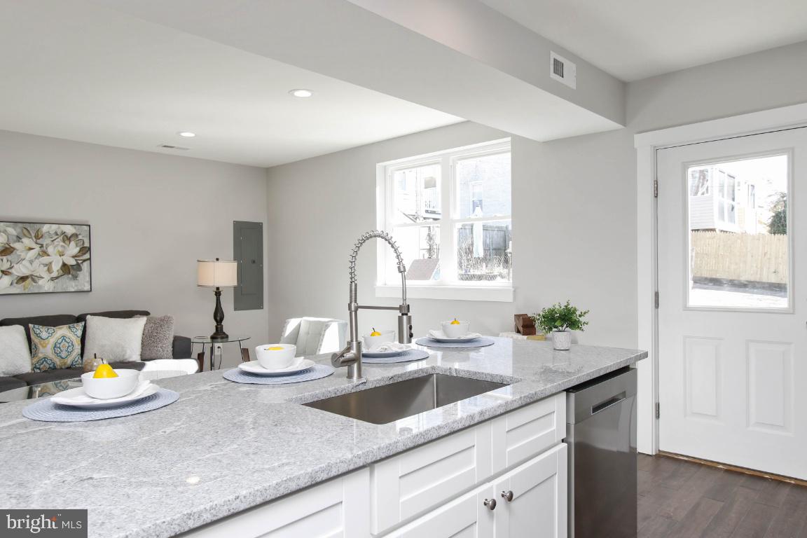 HAMPDEN HISTORIC DISTRICT - Residential