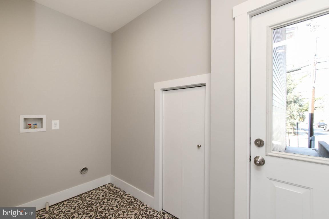 HAMPDEN HISTORIC DISTRICT - Residential