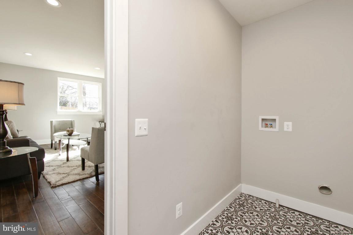 HAMPDEN HISTORIC DISTRICT - Residential