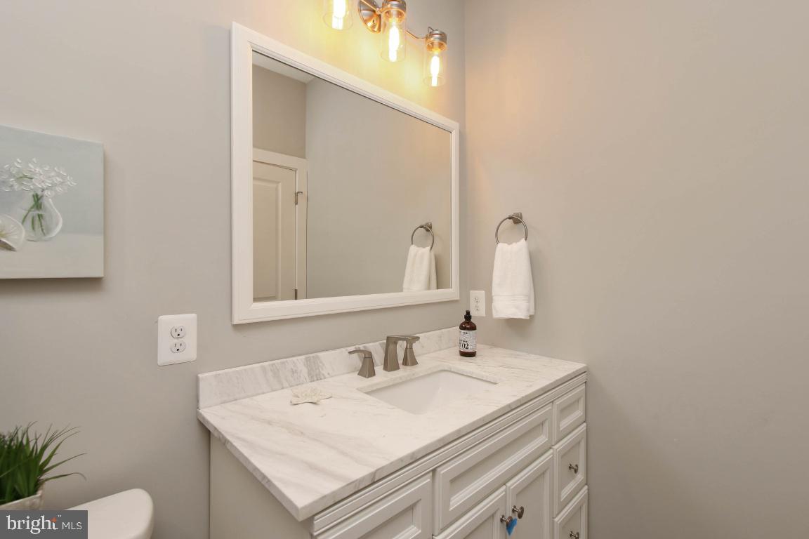 HAMPDEN HISTORIC DISTRICT - Residential