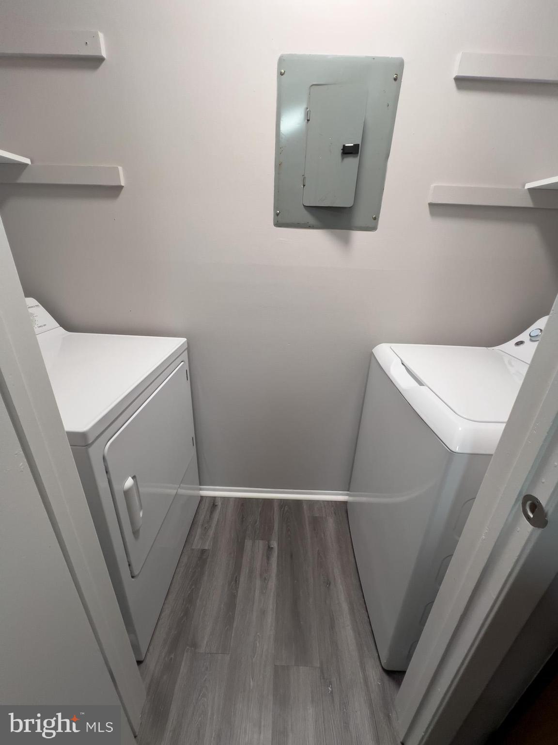 WOOD HOLLOW - Residential