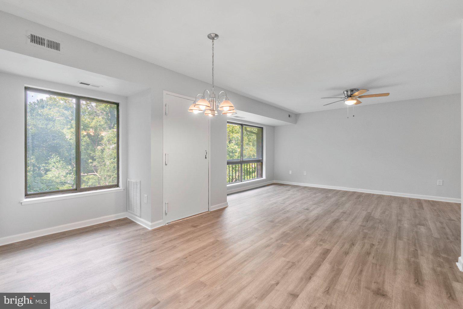 VILLAGE OF LONG REACH - Residential