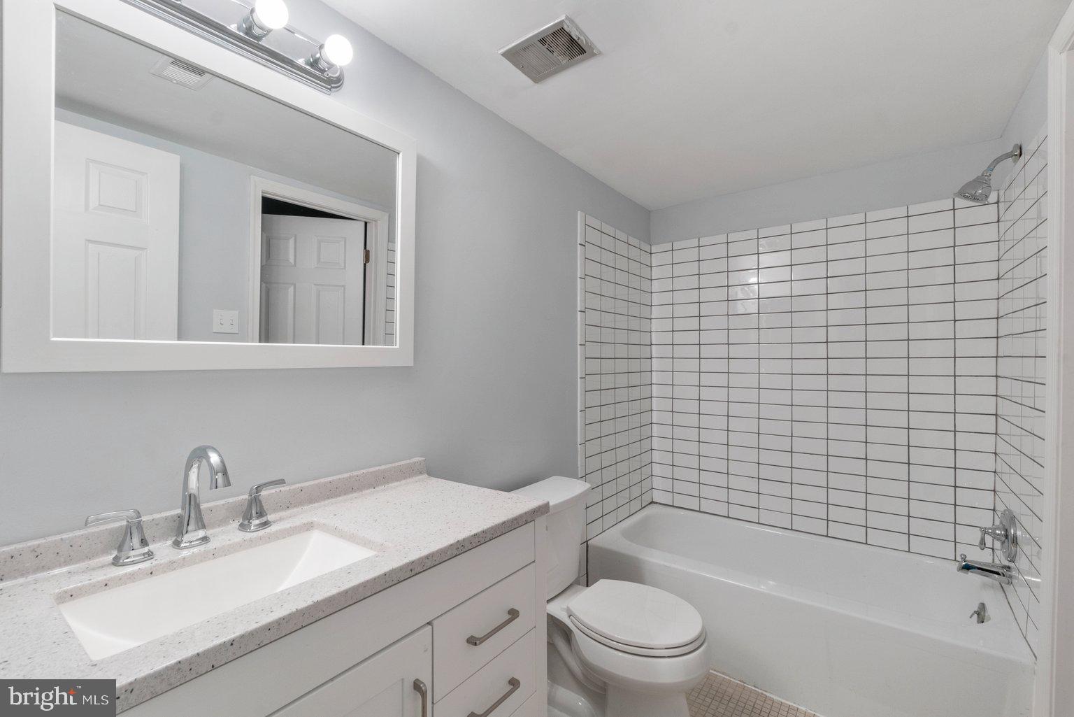 VILLAGE OF LONG REACH - Residential