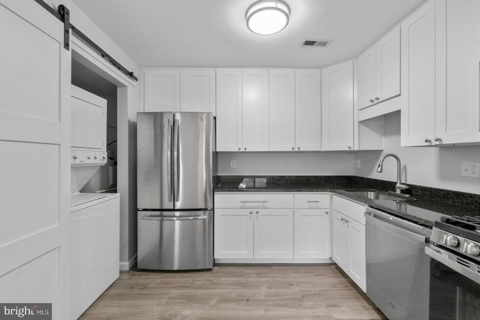 VILLAGE OF LONG REACH - Residential