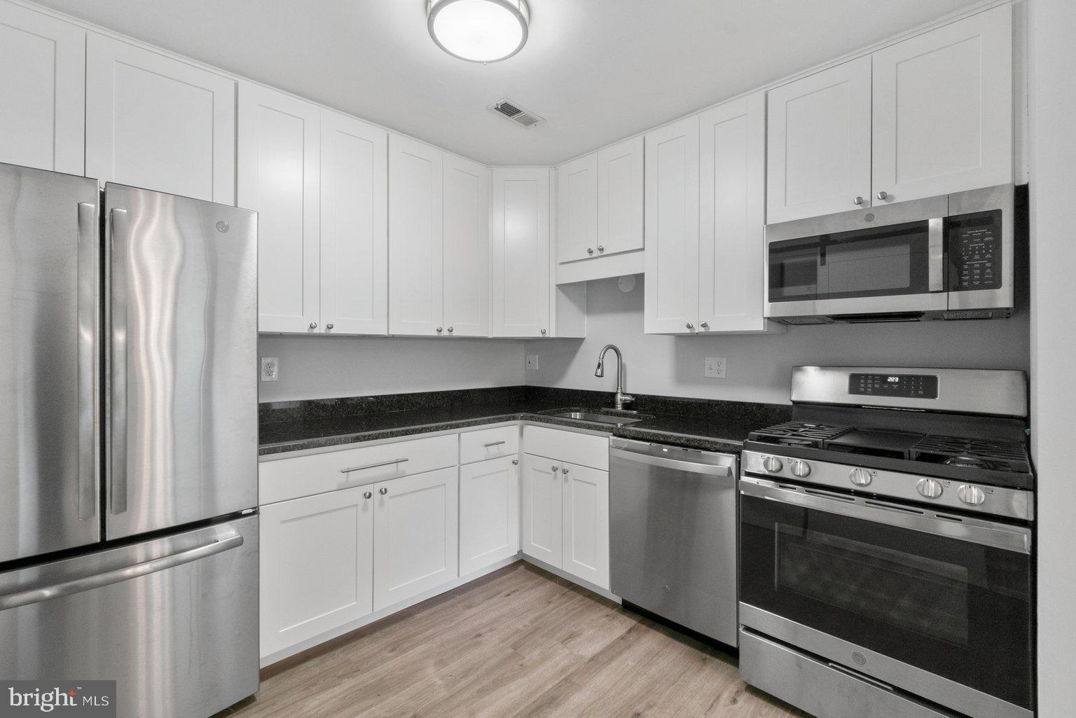 VILLAGE OF LONG REACH - Residential