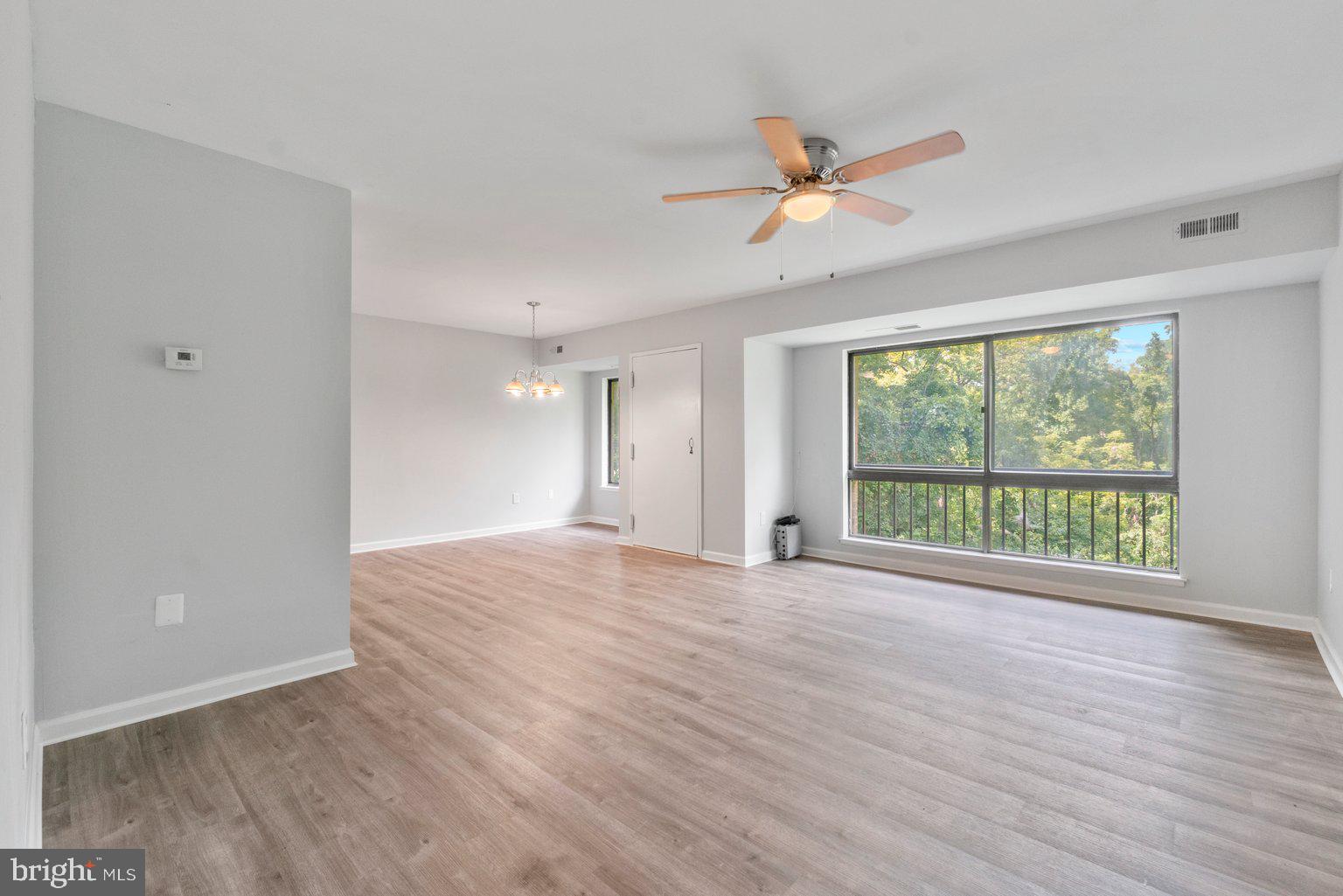 VILLAGE OF LONG REACH - Residential