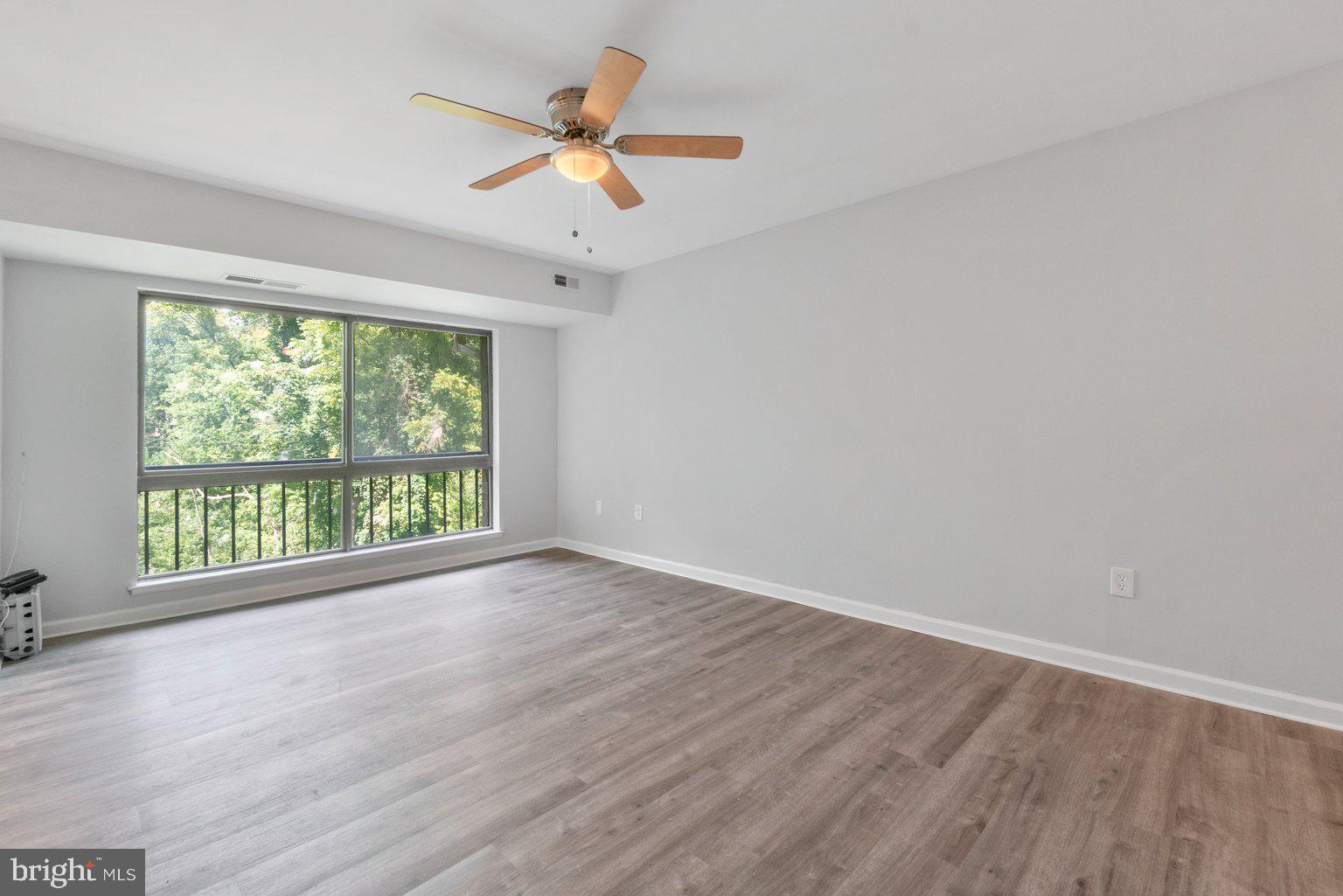 VILLAGE OF LONG REACH - Residential