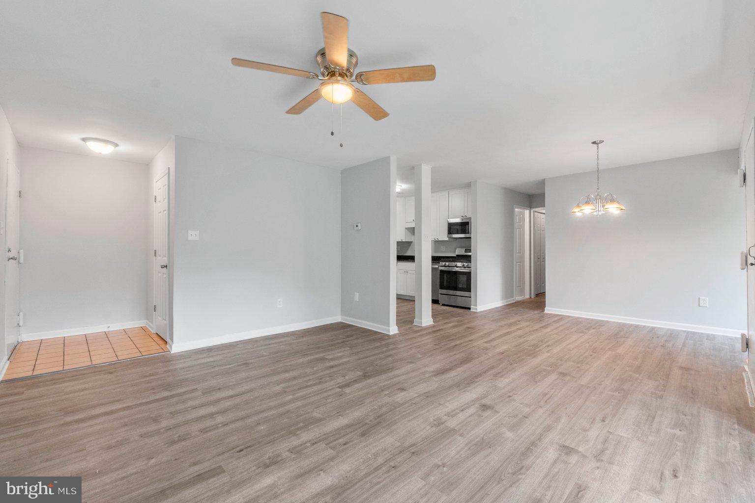 VILLAGE OF LONG REACH - Residential