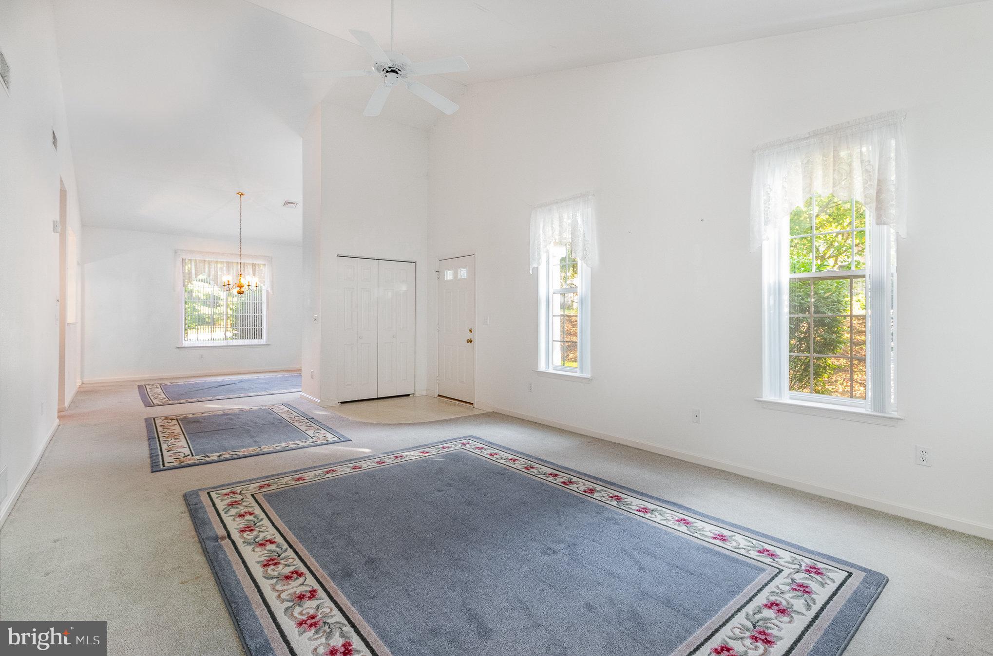 660 SPRINGHOUSE LANE