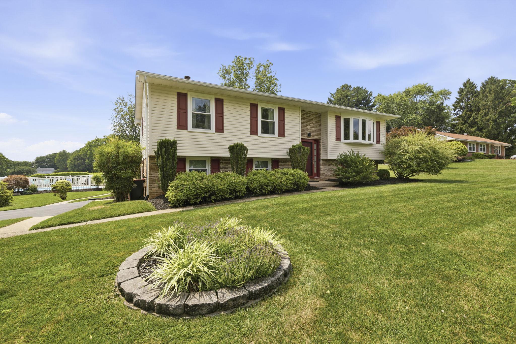 8 FAIRHILL ROAD