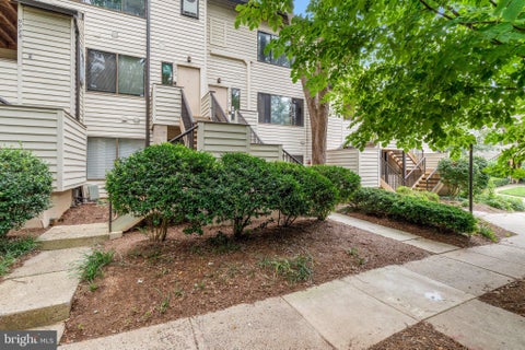 Townhouse For Rent - 9934 Hellingly Place #142<br/> GAITHERSBURG, MD 20886