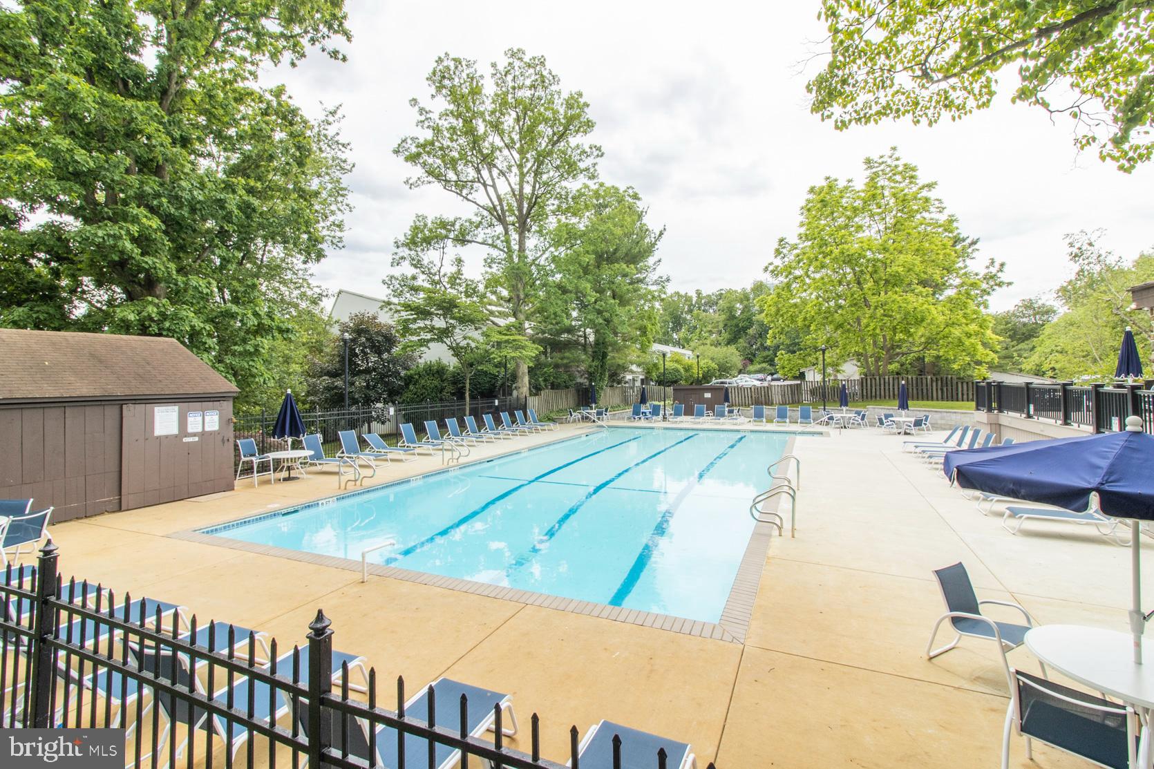 SUMMIT HOUSE - Residential