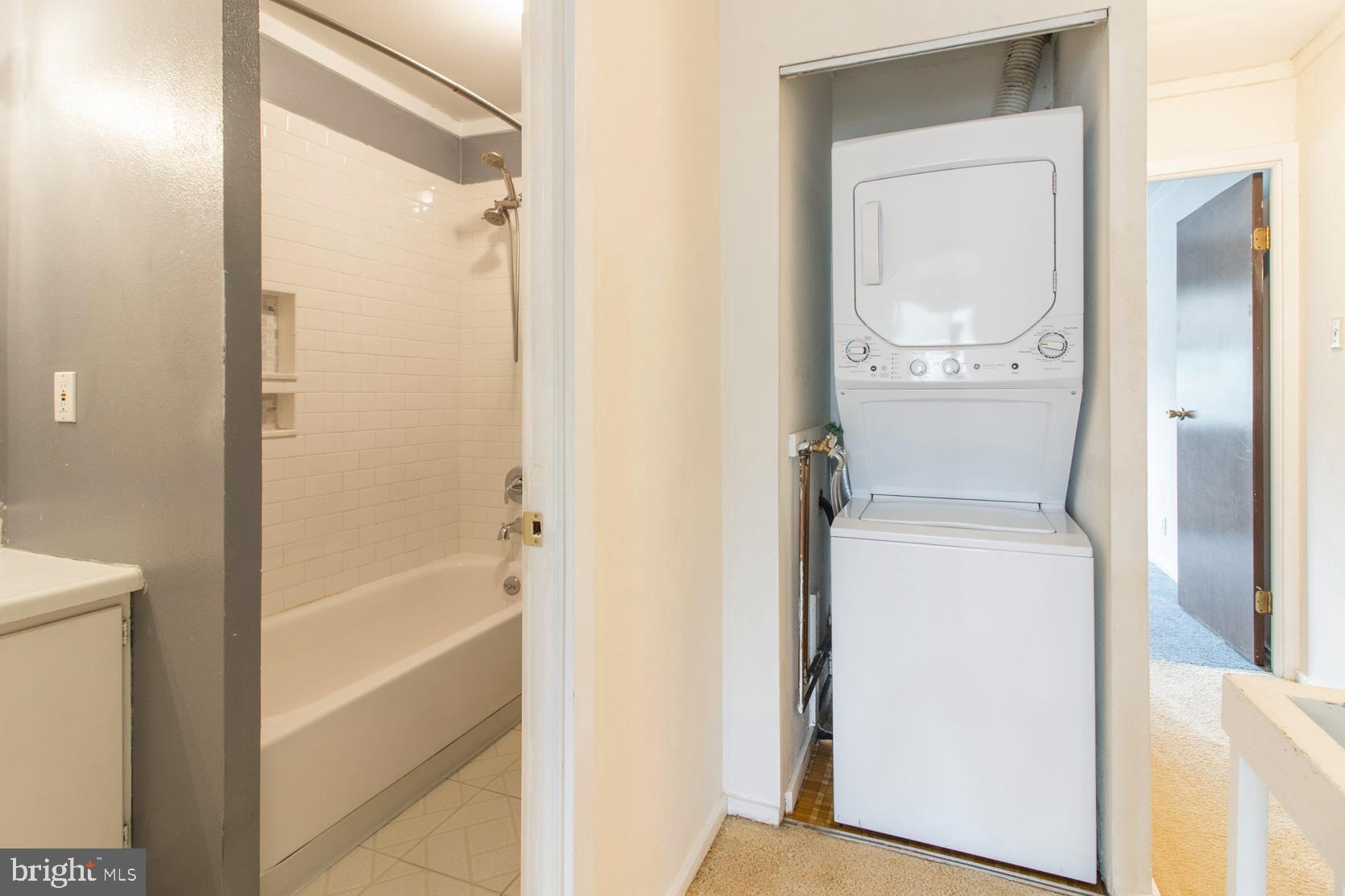 SUMMIT HOUSE - Residential