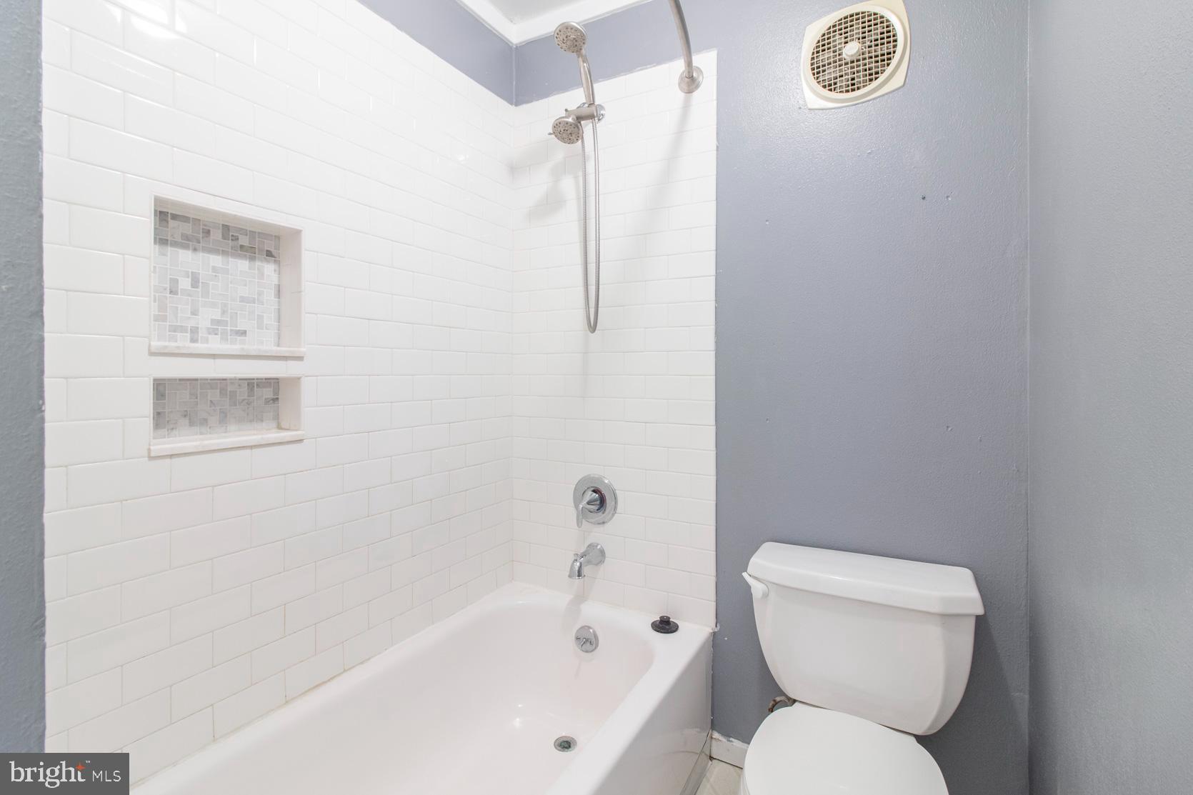 SUMMIT HOUSE - Residential