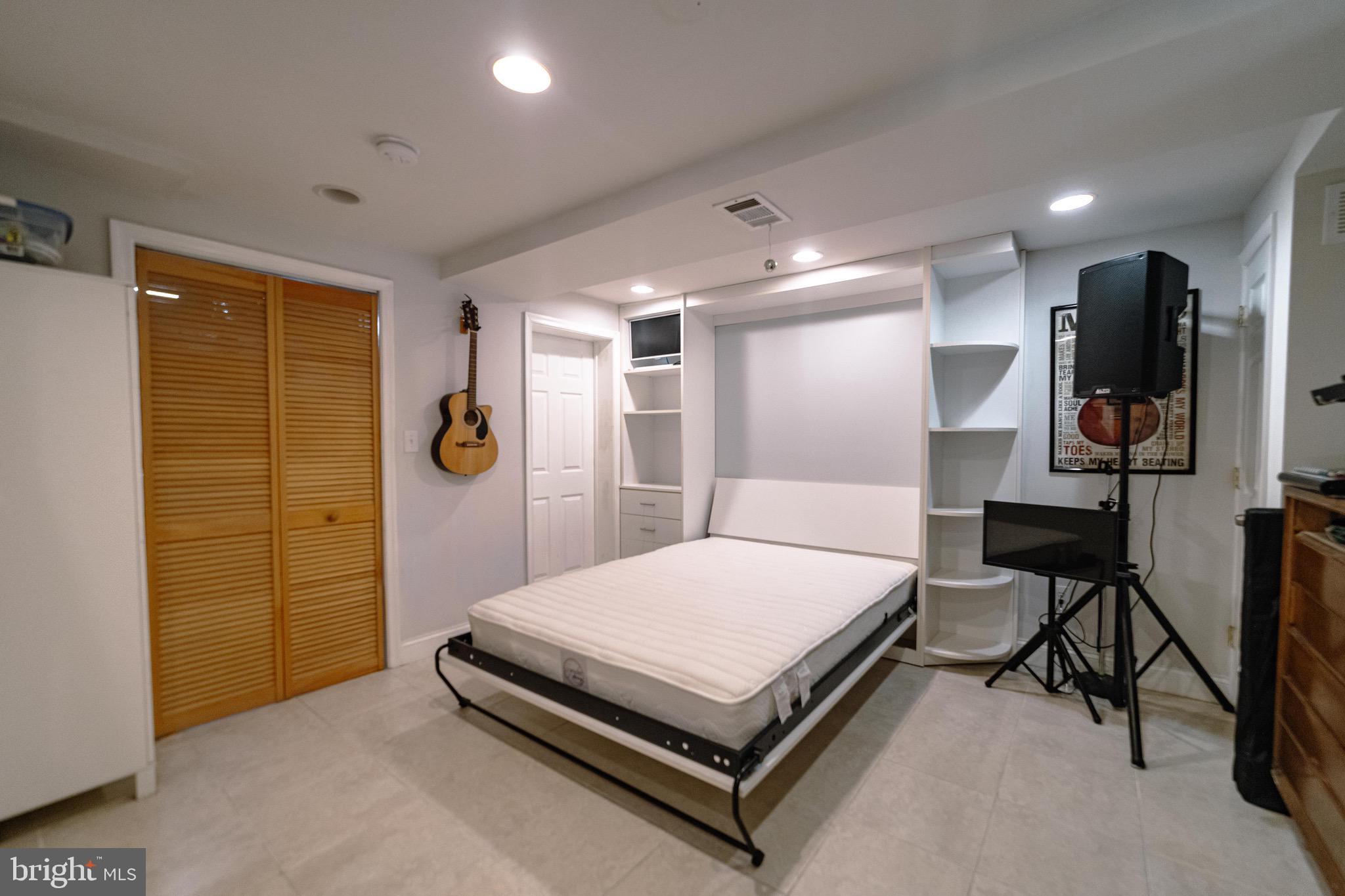 LYNHAVEN - Residential