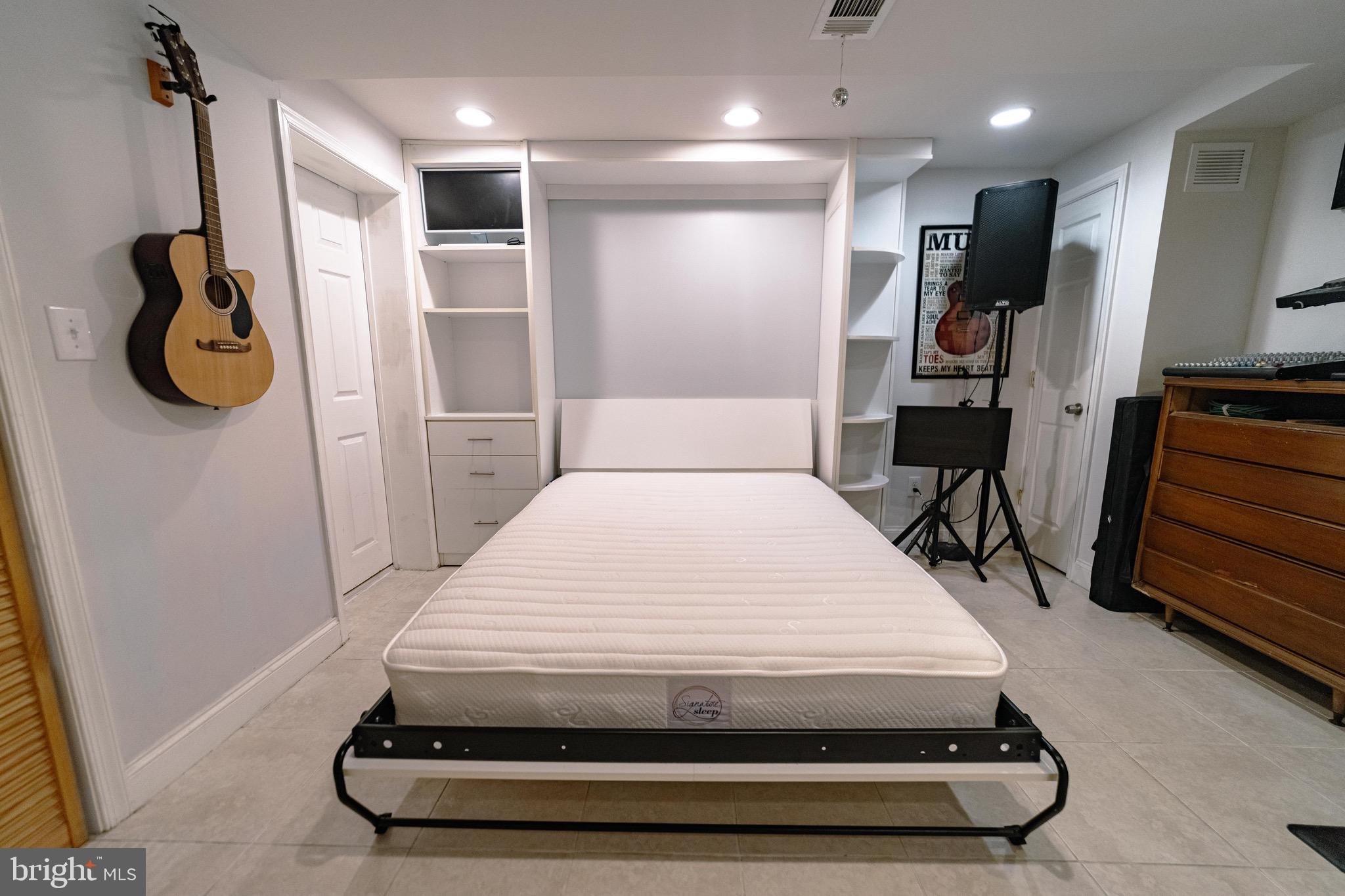 LYNHAVEN - Residential