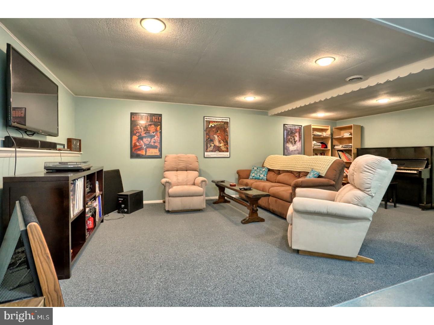 CRESTWOOD - Residential