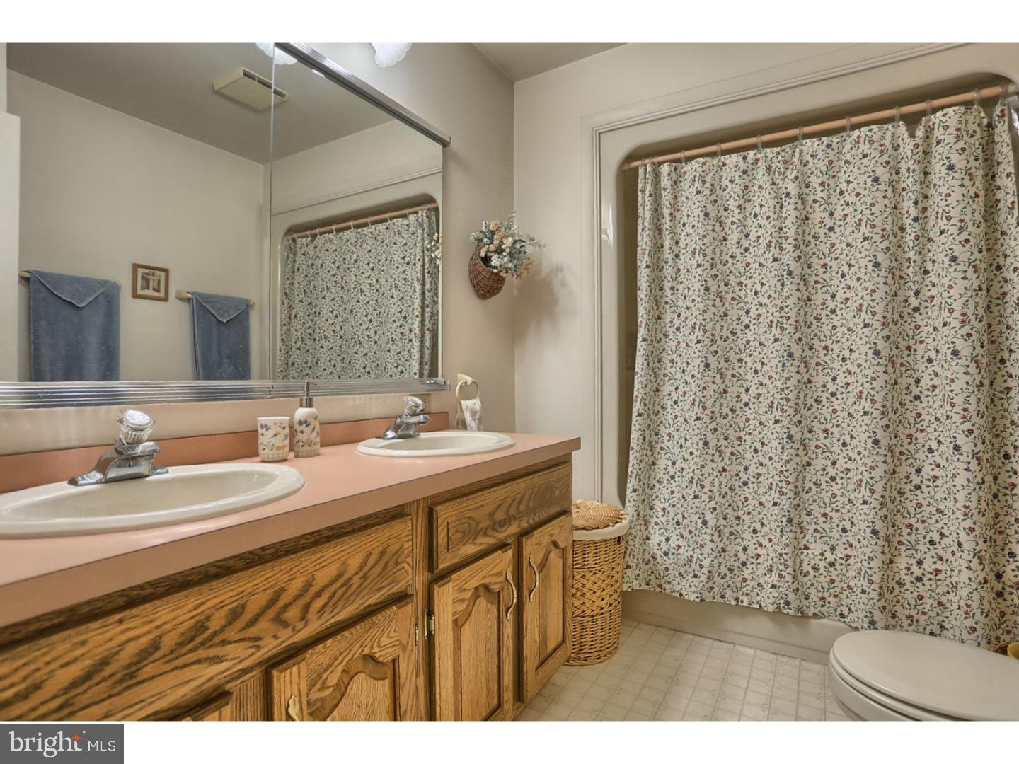 CRESTWOOD - Residential