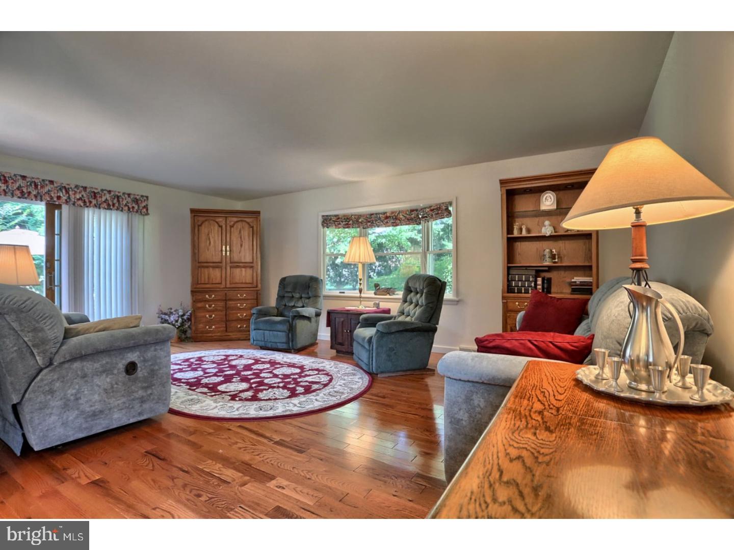 CRESTWOOD - Residential