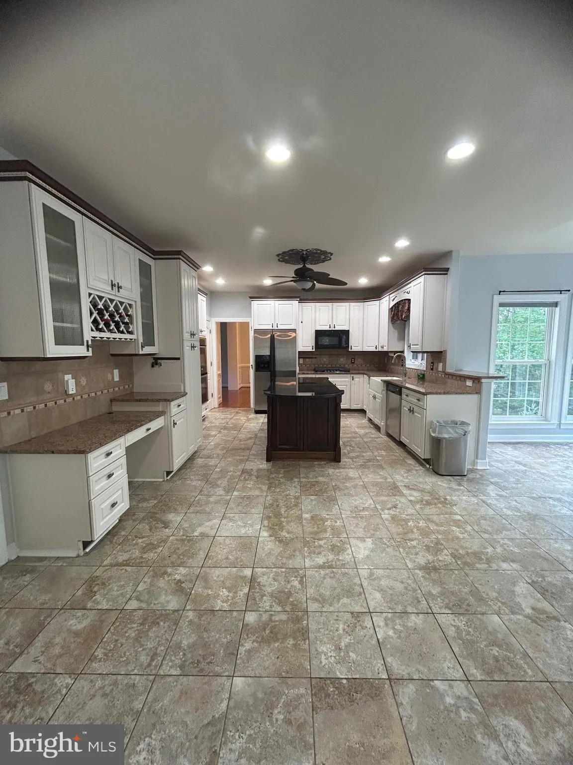 Fredericksburg, Virginia 22406, United States, 5 Bedrooms Bedrooms, ,5 BathroomsBathrooms,Residential,Contingent,43216