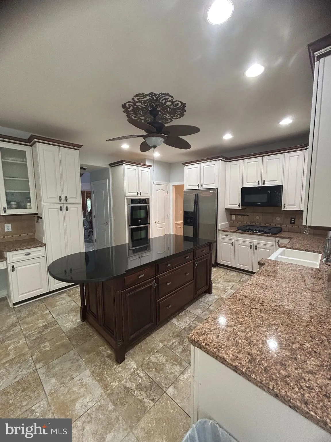 Fredericksburg, Virginia 22406, United States, 5 Bedrooms Bedrooms, ,5 BathroomsBathrooms,Residential,Contingent,43216