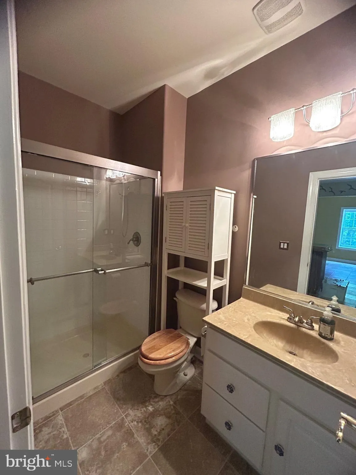 Fredericksburg, Virginia 22406, United States, 5 Bedrooms Bedrooms, ,5 BathroomsBathrooms,Residential,Contingent,43216