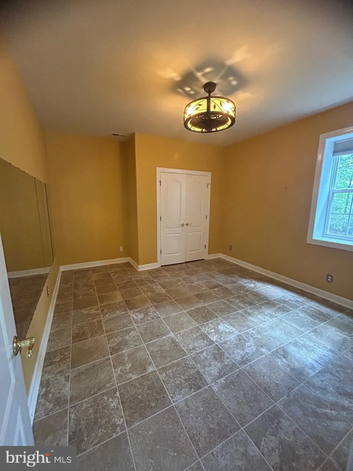 Fredericksburg, Virginia 22406, United States, 5 Bedrooms Bedrooms, ,5 BathroomsBathrooms,Residential,Contingent,43216