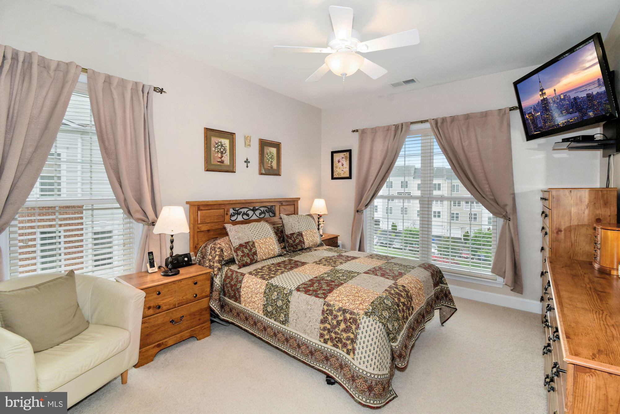 POTOMAC CLUB - Residential