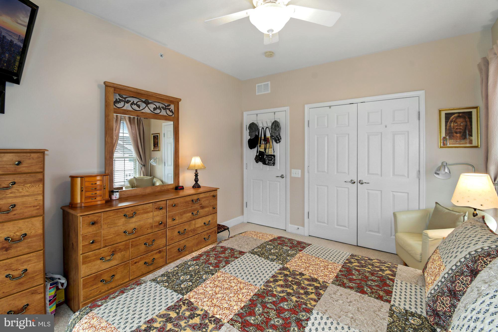 POTOMAC CLUB - Residential