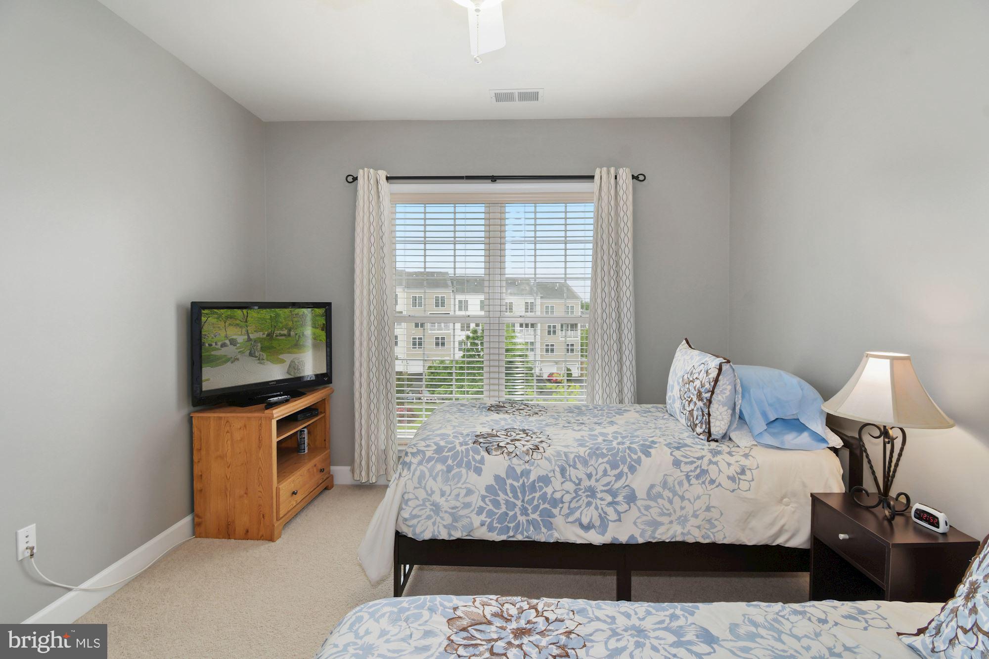 POTOMAC CLUB - Residential