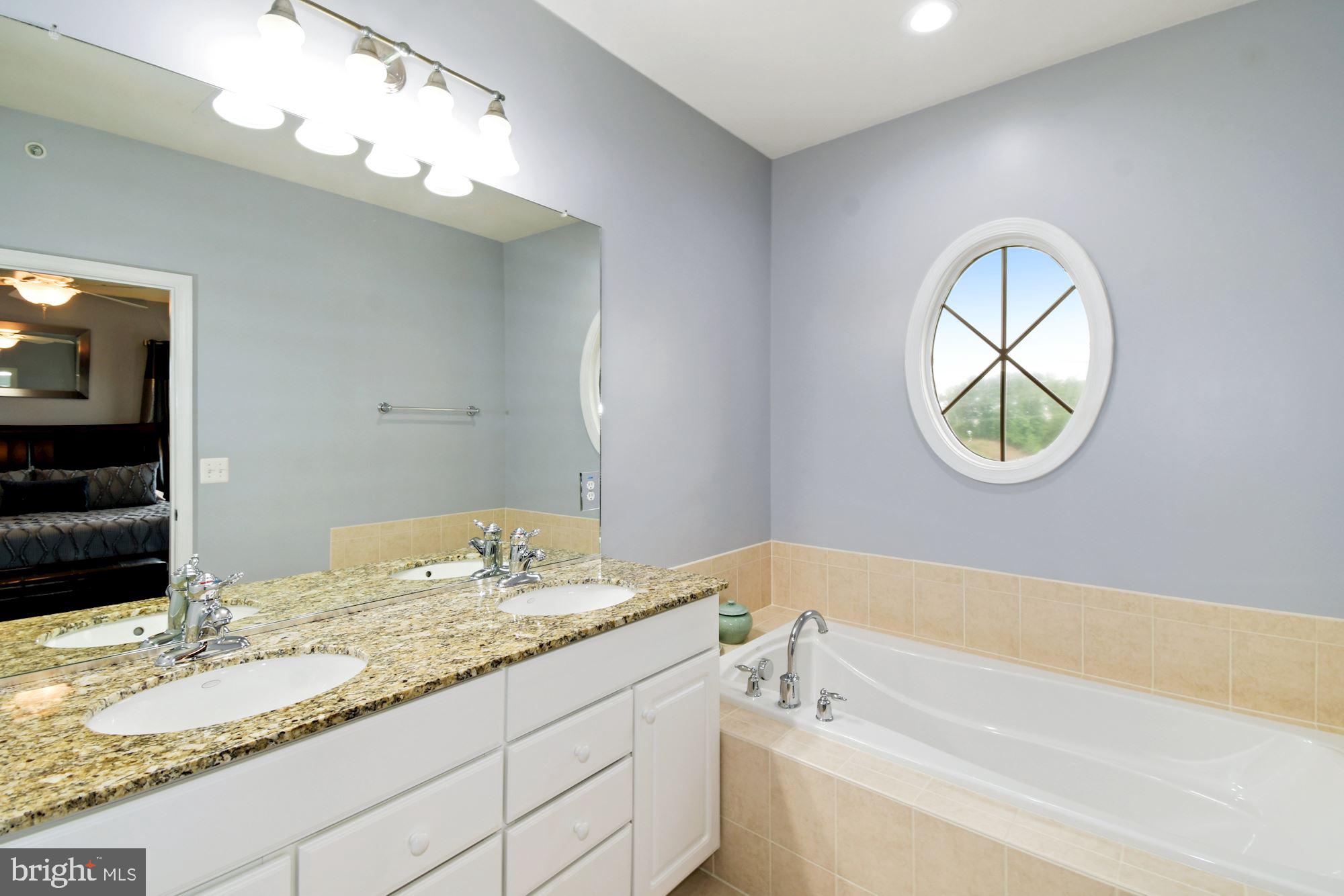 POTOMAC CLUB - Residential