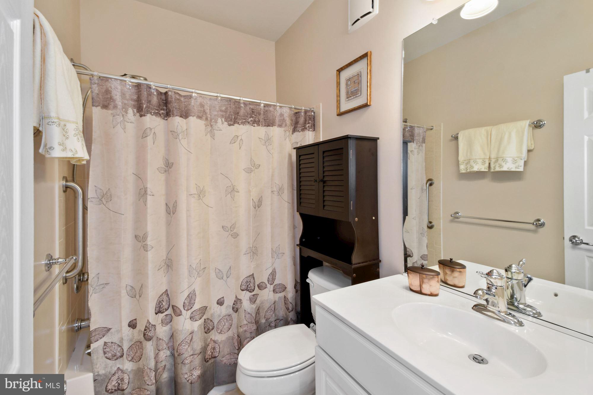POTOMAC CLUB - Residential