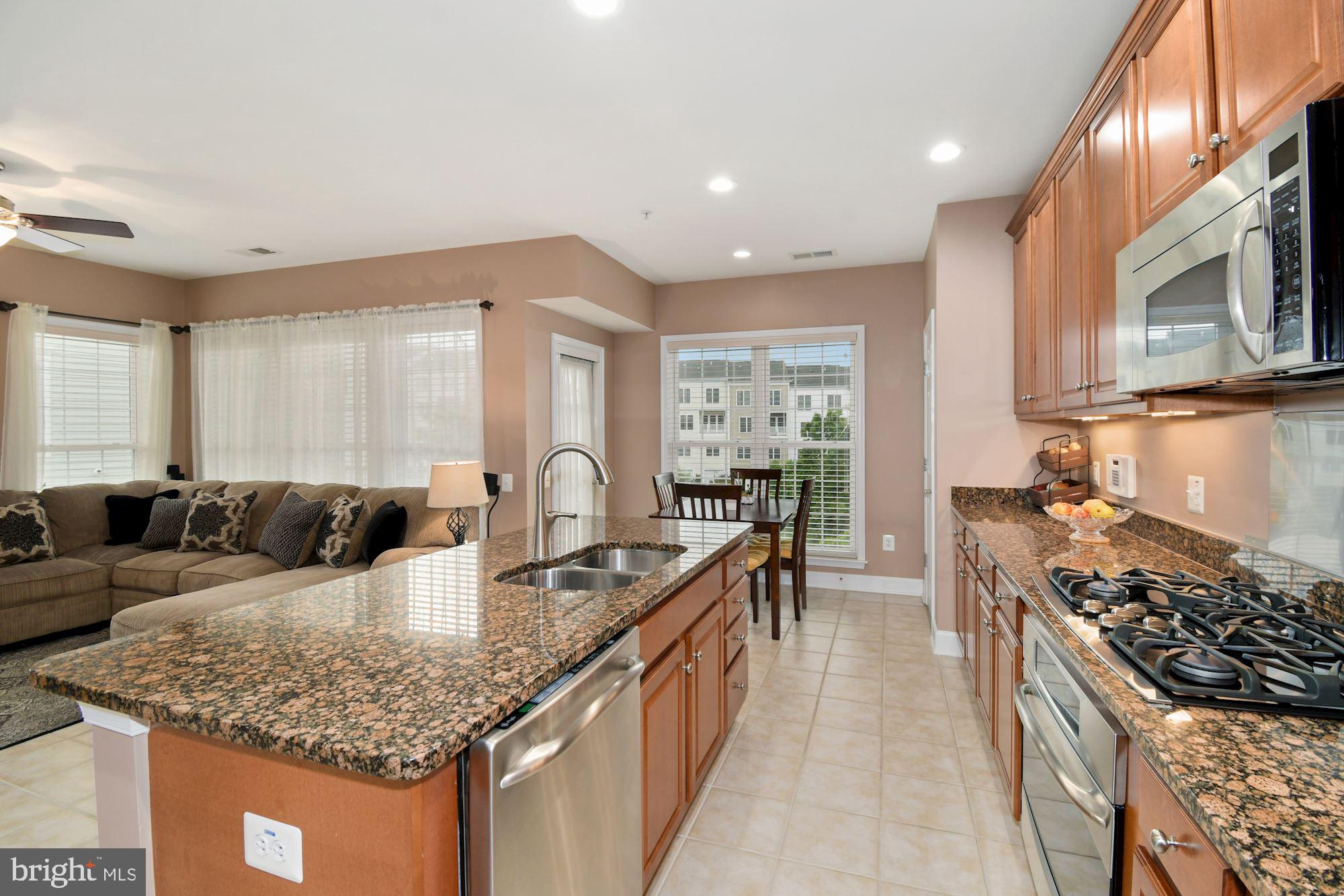 POTOMAC CLUB - Residential