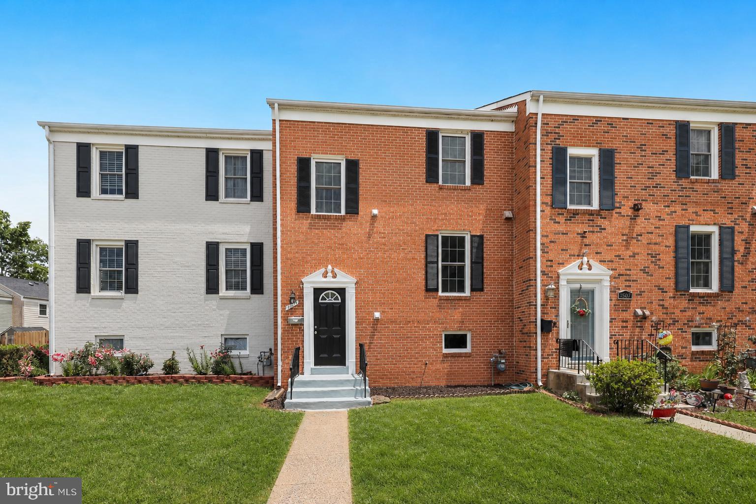 Photo 1 of 13 — 7505 CAMPBELL COURT, MANASSAS, VA 20109