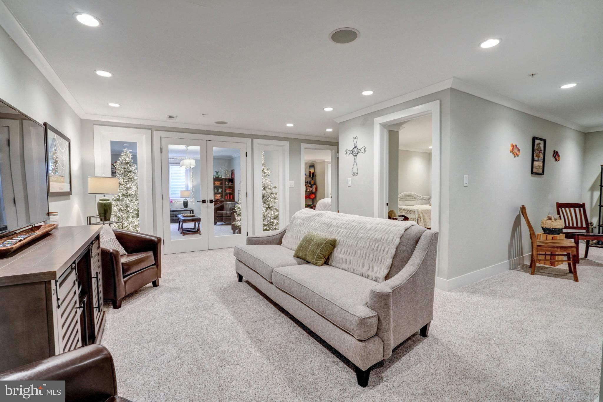 WHITE SPRINGS AT PROVIDENCE - Residential