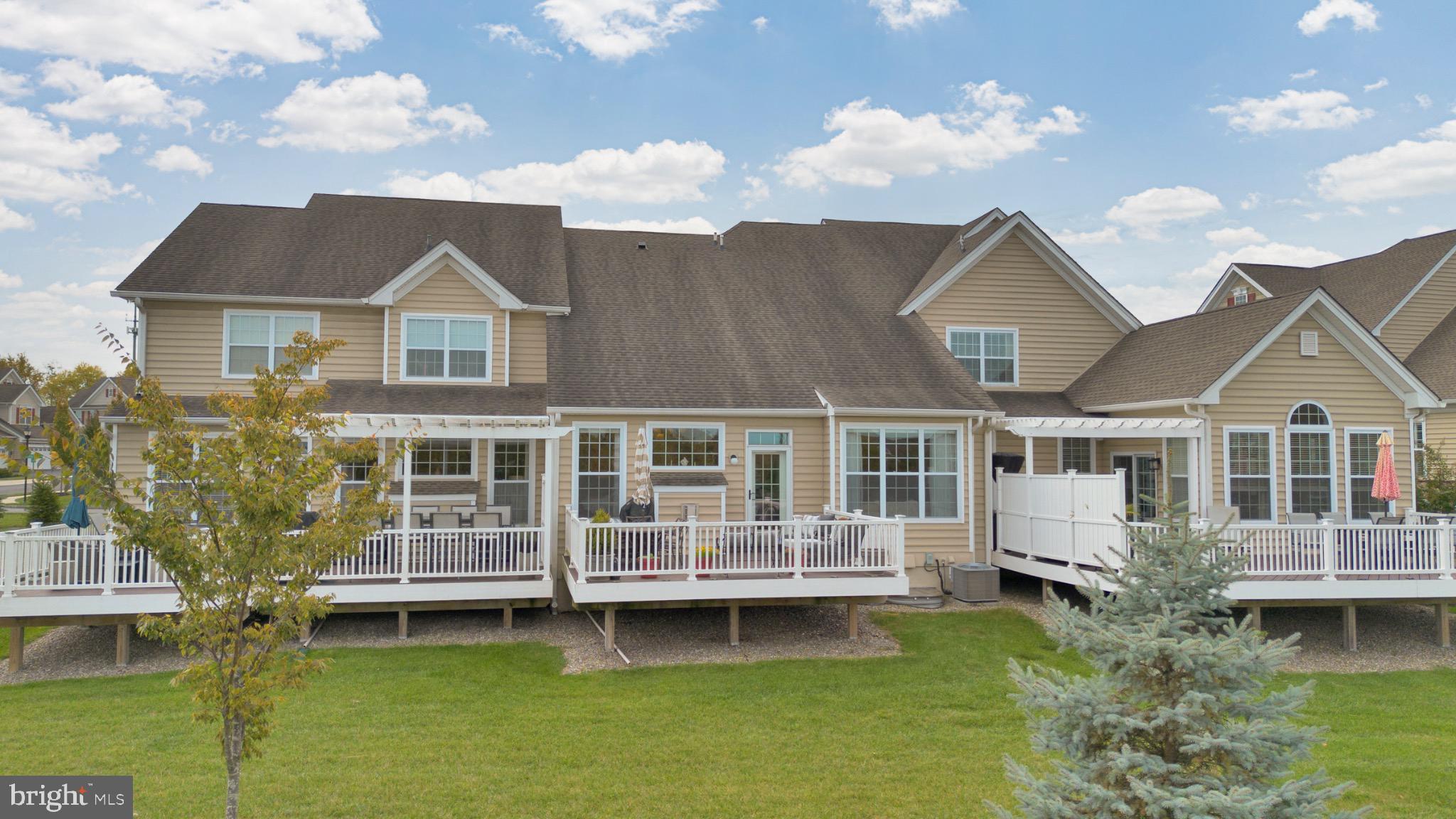 WHITE SPRINGS AT PROVIDENCE - Residential