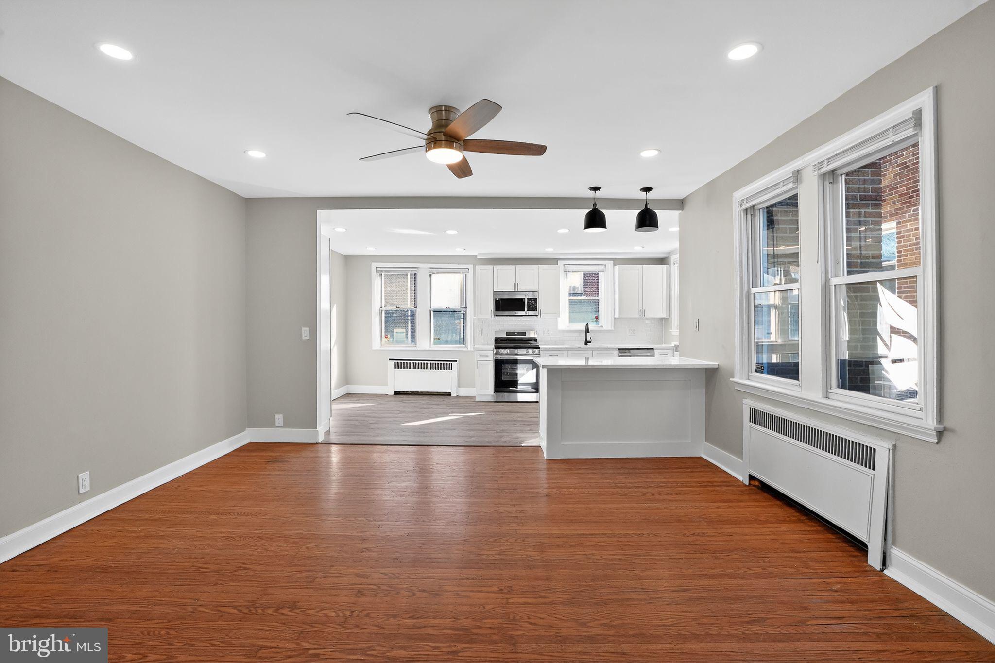 5726 WOODBINE AVENUE