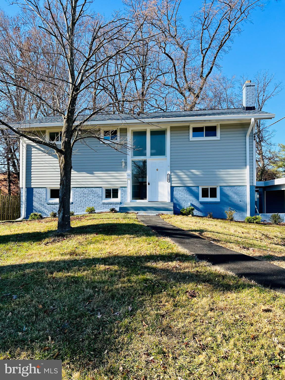 ASPEN KNOLLS - Residential Lease