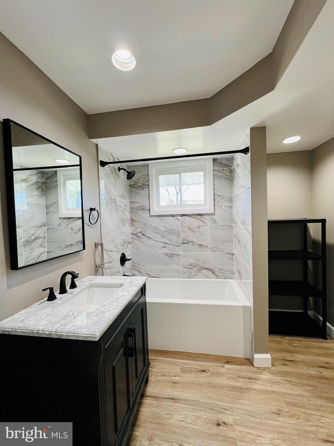 ASPEN KNOLLS - Residential Lease