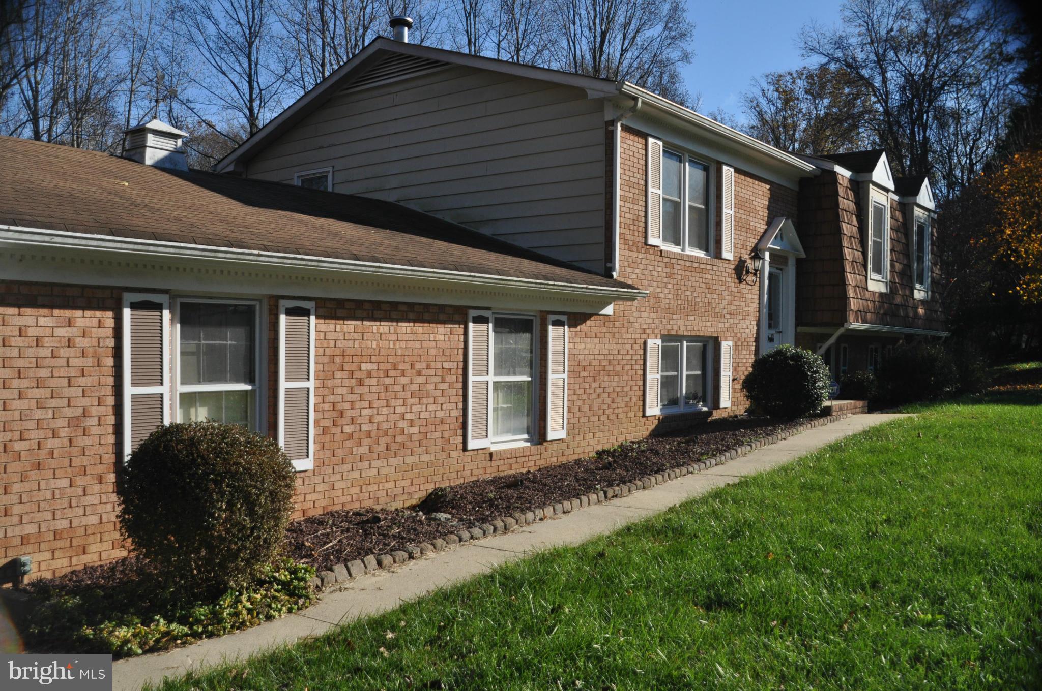 KNOLLAND - Residential