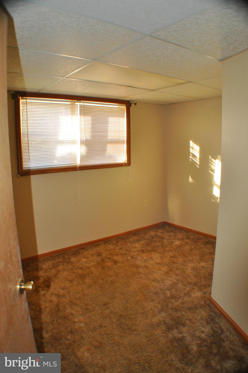 KNOLLAND - Residential