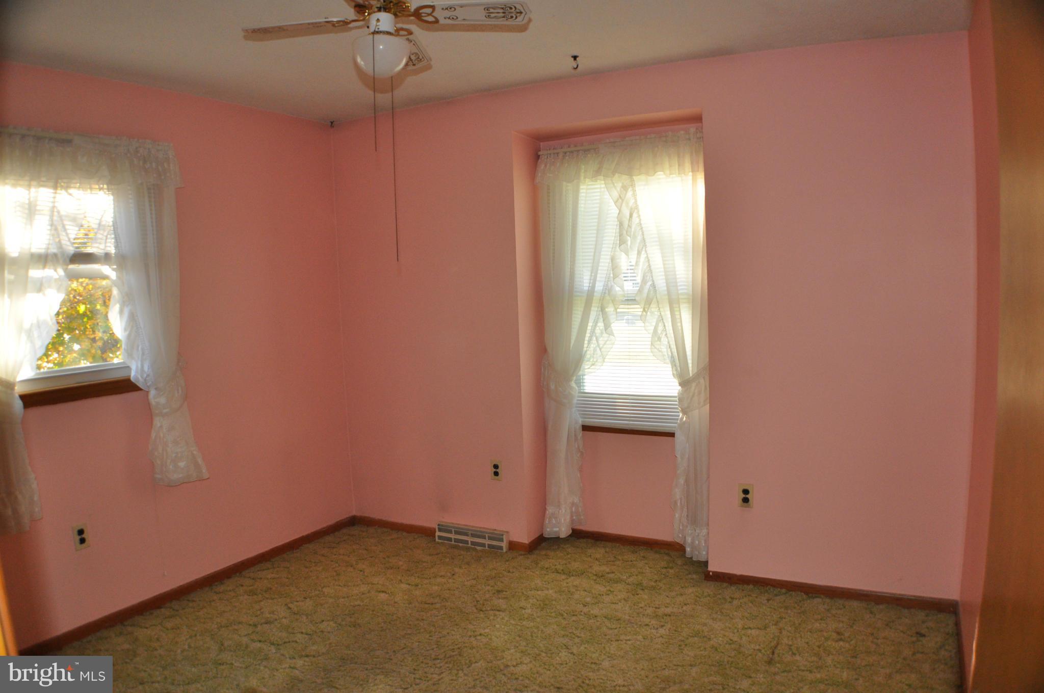 KNOLLAND - Residential