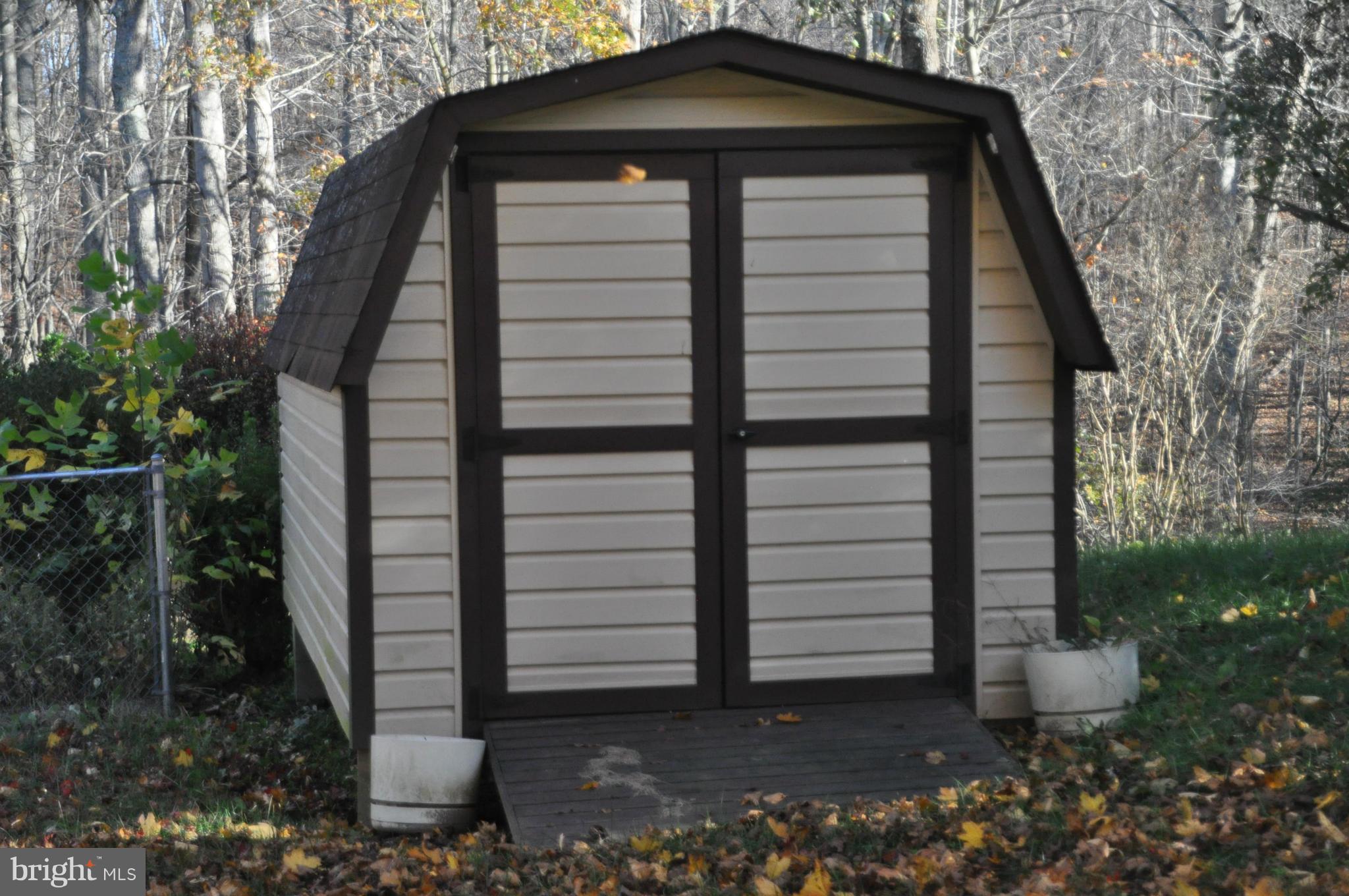 KNOLLAND - Residential