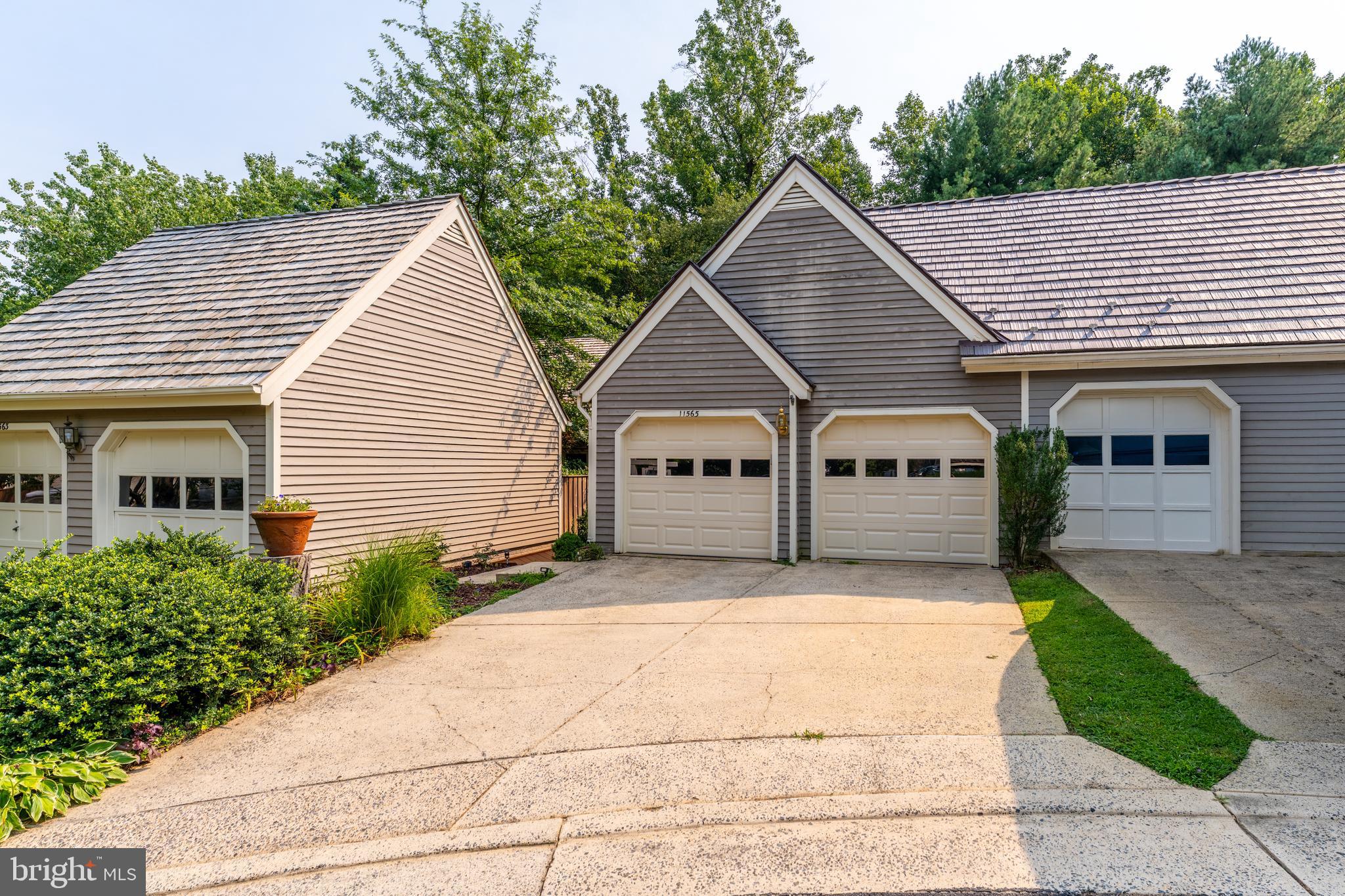 11565 BRASS LANTERN COURT