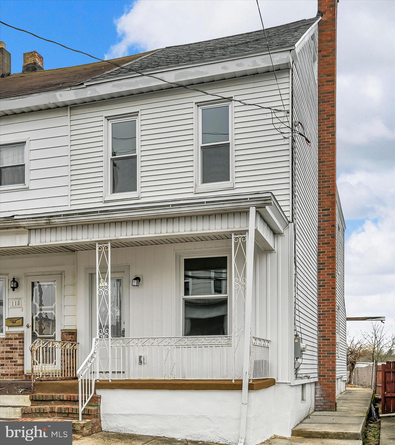 FRACKVILLE - Residential